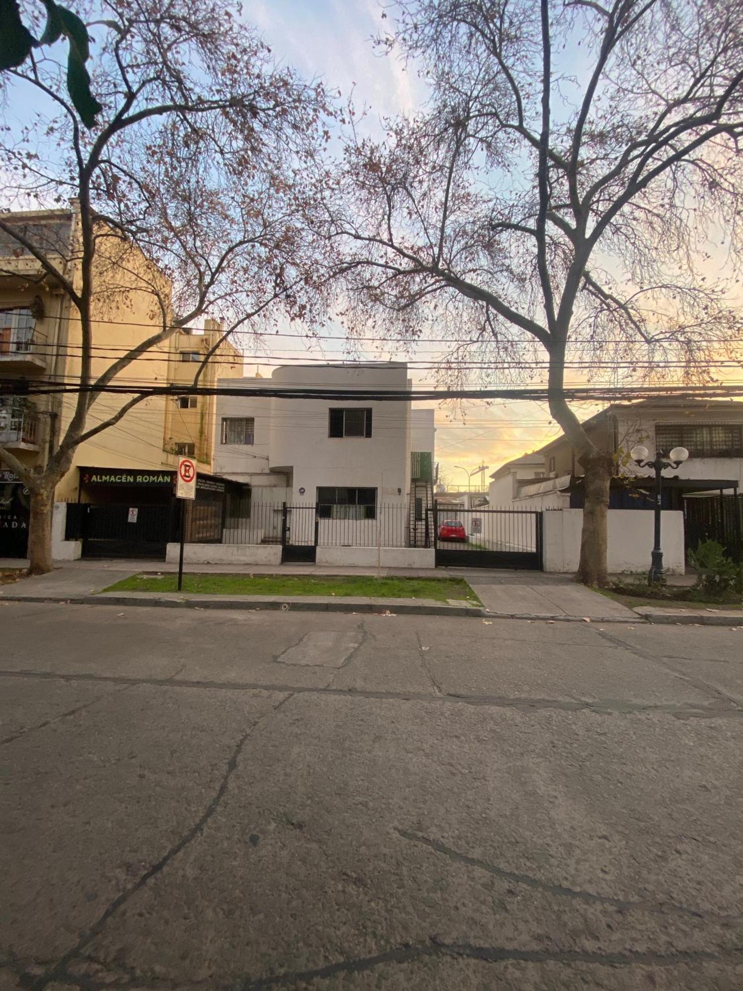 Departamento En Providencia Casa Roman 산티아고 외부 사진